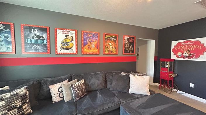 Image No.42-6 Bed Property for sale