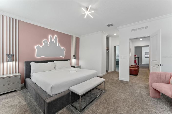 Image No.45-6 Bed Property for sale