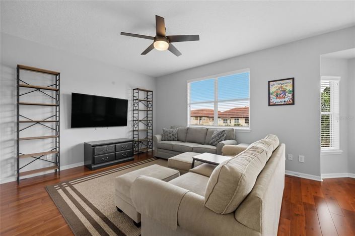 Image No.25-4 Bed Property for sale