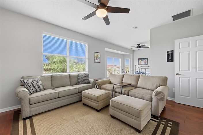 Image No.26-4 Bed Property for sale