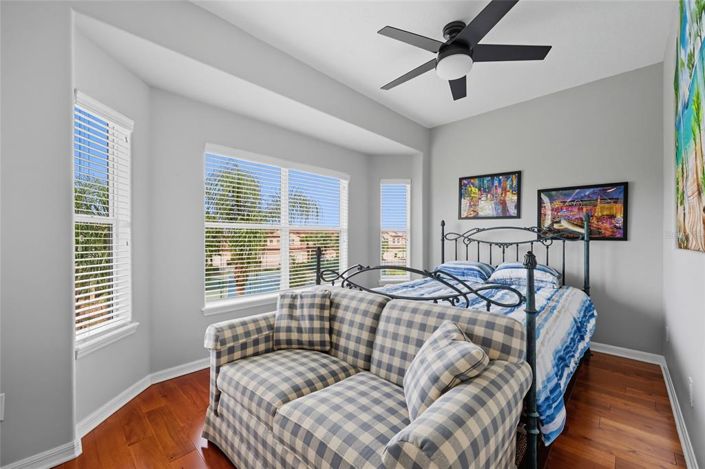 Image No.28-4 Bed Property for sale