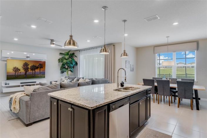 Image No.10-5 Bed Property for sale