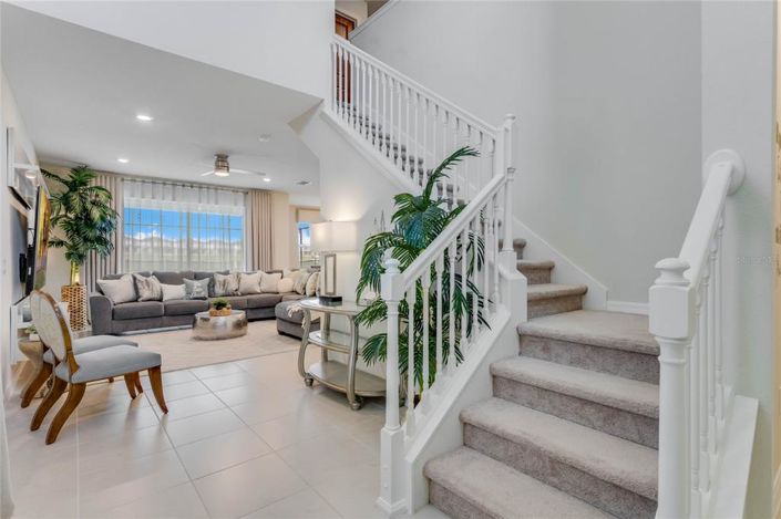 Image No.12-5 Bed Property for sale