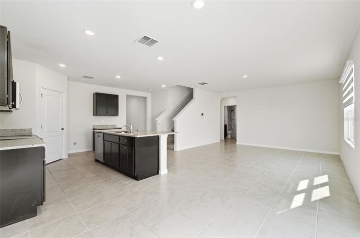 Image No.19-5 Bed Property for sale