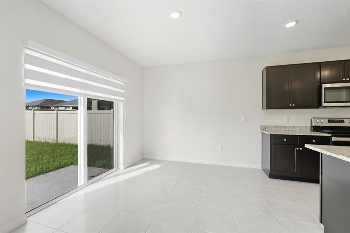 Image No.20-5 Bed Property for sale