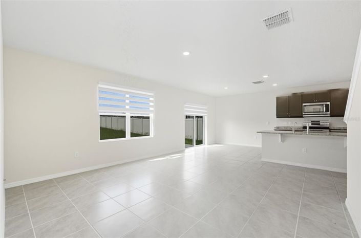 Image No.24-5 Bed Property for sale