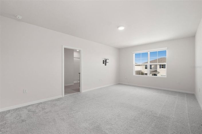 Image No.27-5 Bed Property for sale