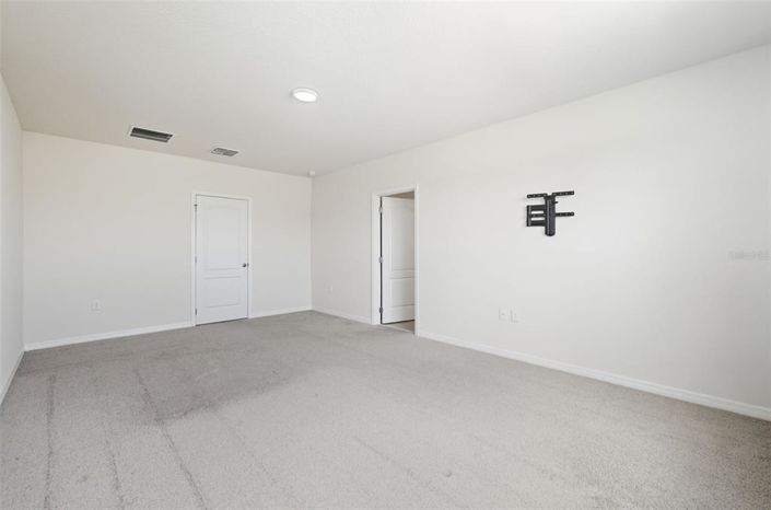 Image No.28-5 Bed Property for sale