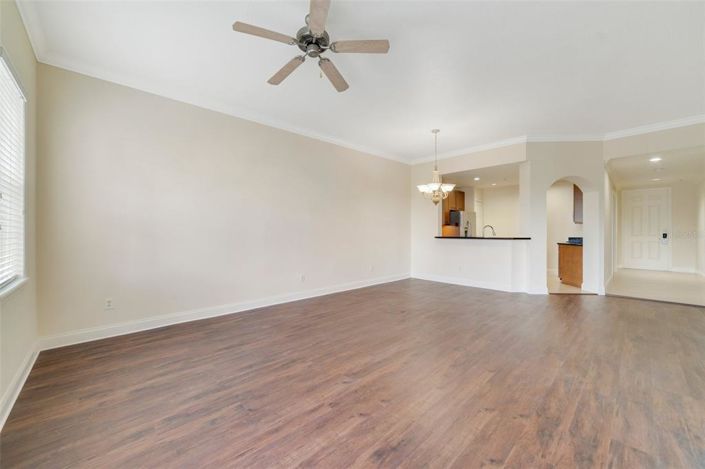 Image No.8-3 Bed Property for sale