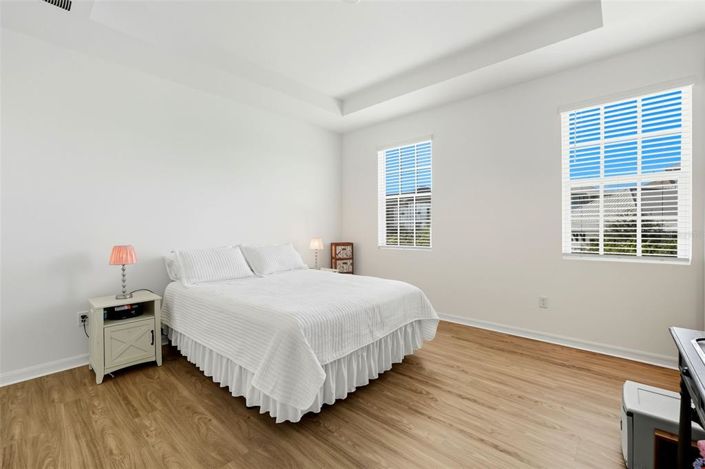 Image No.14-3 Bed Townhouse for sale