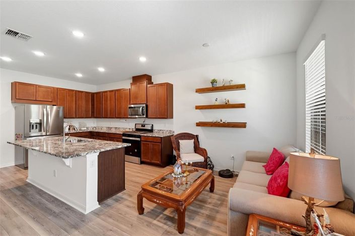 Image No.7-3 Bed Townhouse for sale