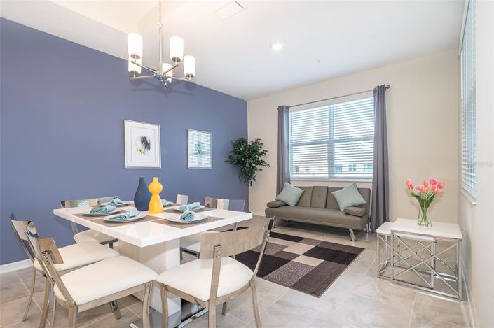 Image No.10-2 Bed Property for sale