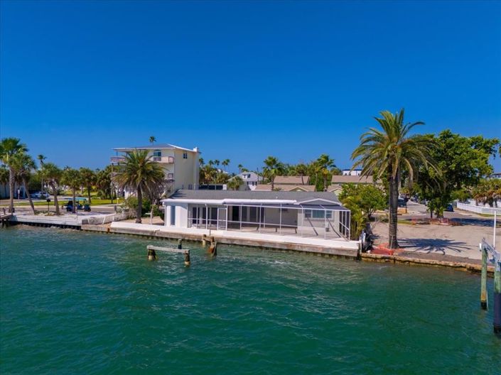 Image No.13-2 Bed Property for sale