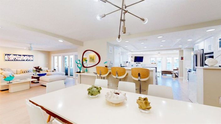 Image No.12-4 Bed Property for sale