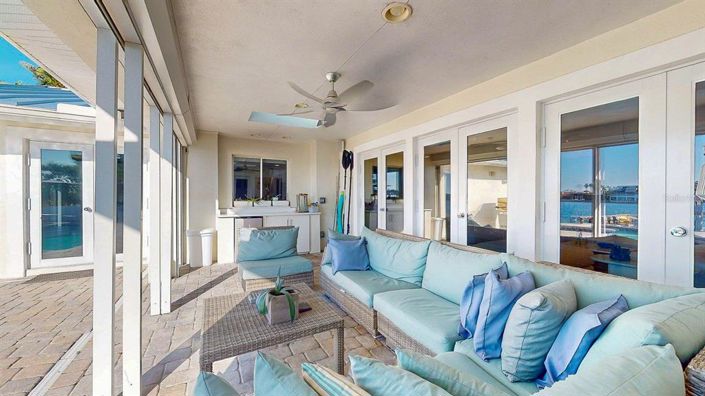 Image No.32-4 Bed Property for sale