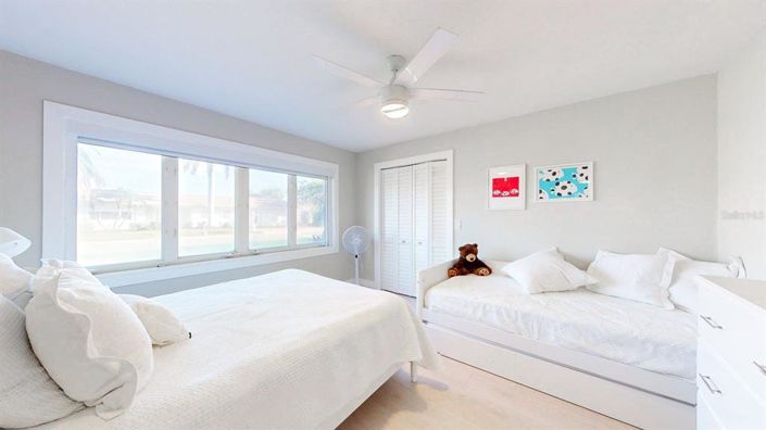 Image No.41-4 Bed Property for sale