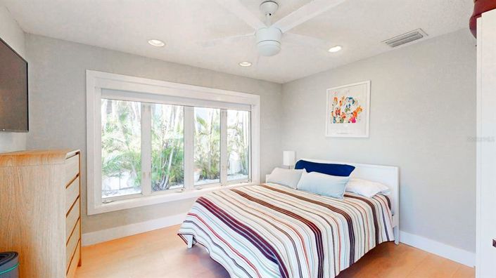 Image No.49-4 Bed Property for sale