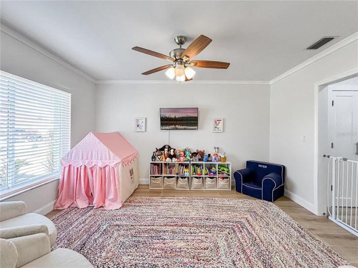 Image No.20-3 Bed Property for sale