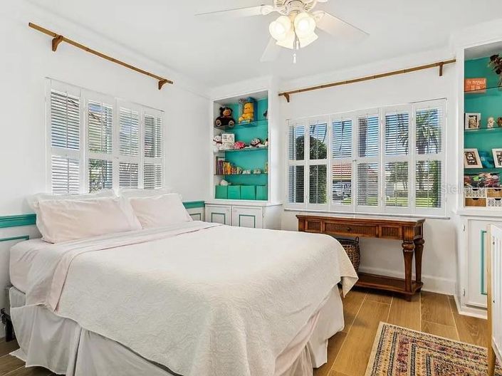 Image No.26-3 Bed Property for sale