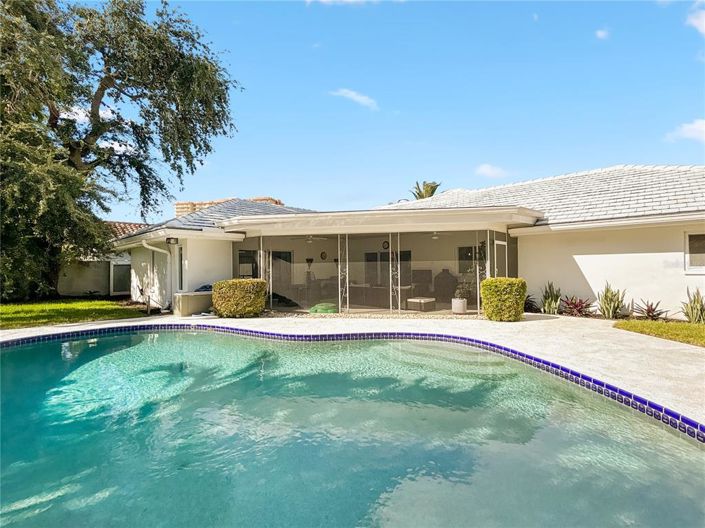 Image No.36-3 Bed Property for sale