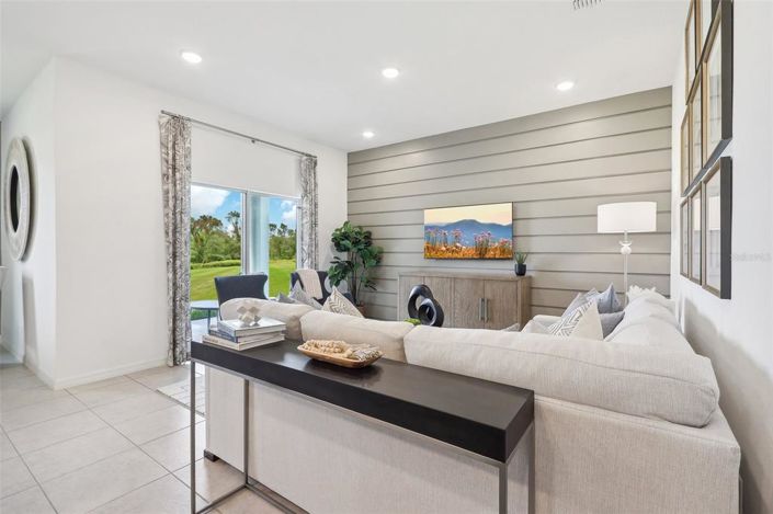 Image No.16-3 Bed Property for sale