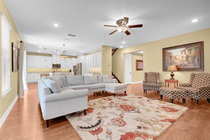 Image No.10-5 Bed Property for sale