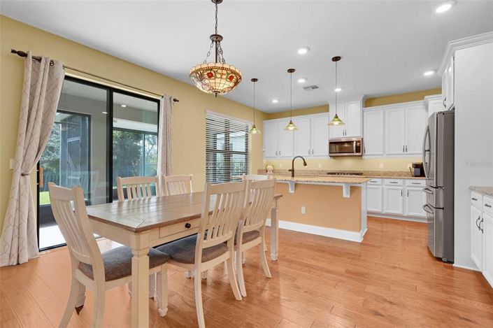 Image No.15-5 Bed Property for sale