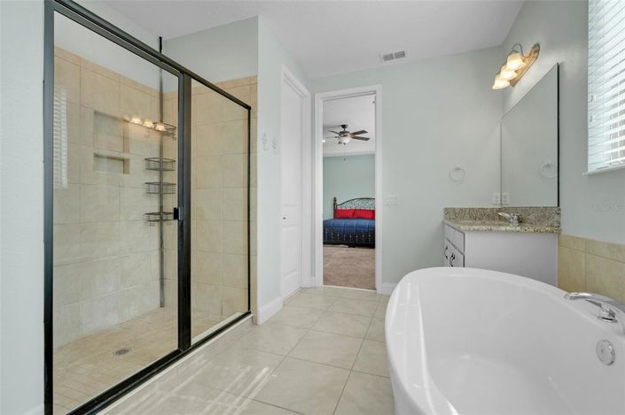 Image No.27-5 Bed Property for sale