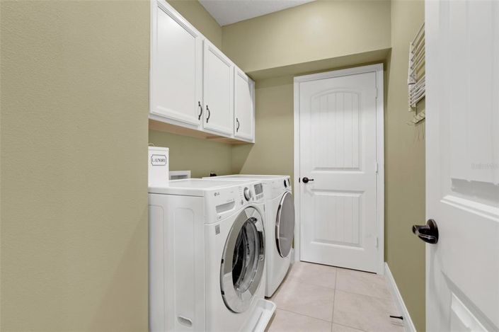 Image No.40-5 Bed Property for sale