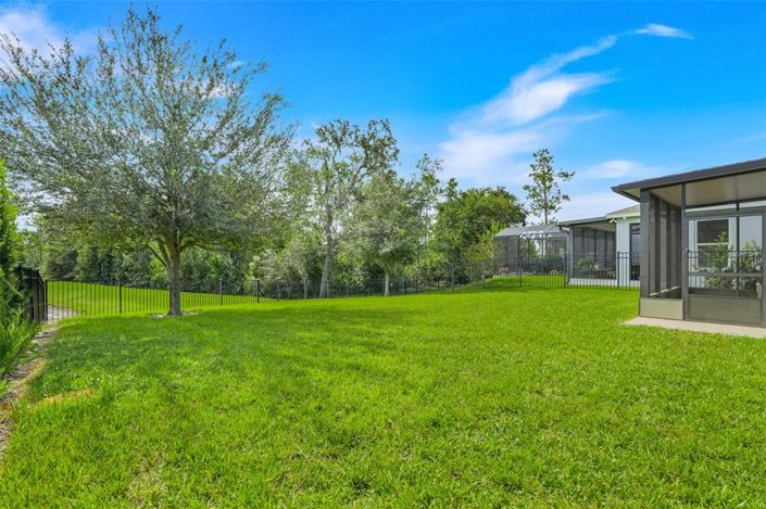 Image No.43-5 Bed Property for sale