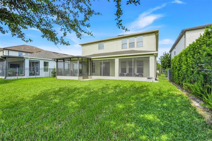 Image No.44-5 Bed Property for sale