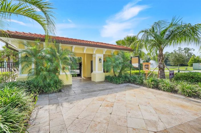 Image No.49-5 Bed Property for sale