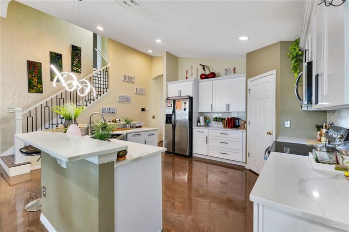 Image No.5-4 Bed Property for sale