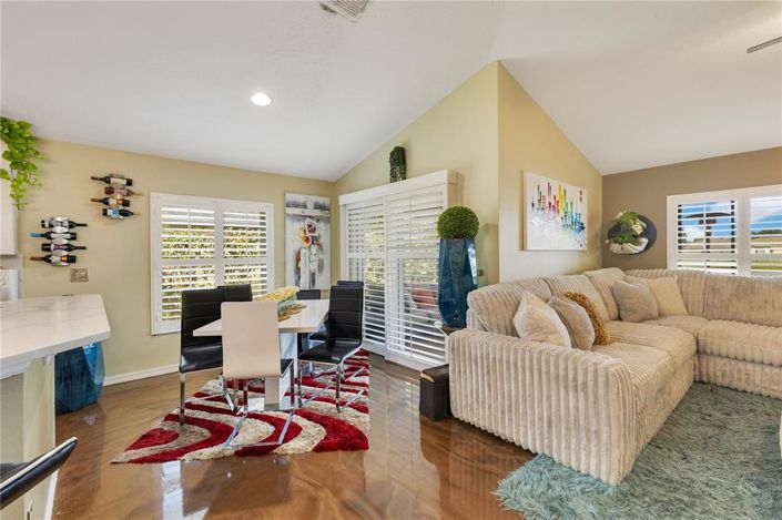 Image No.8-4 Bed Property for sale