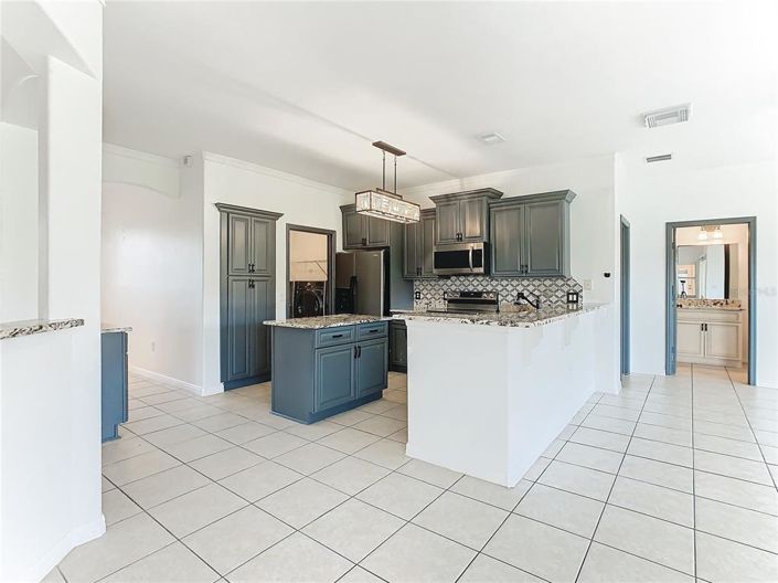 Image No.18-4 Bed Property for sale