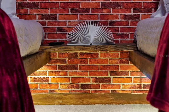 Image No.32-3 Bed Townhouse for sale