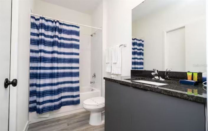 Image No.37-3 Bed Townhouse for sale