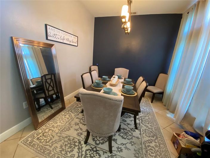 Image No.2-4 Bed Property for sale