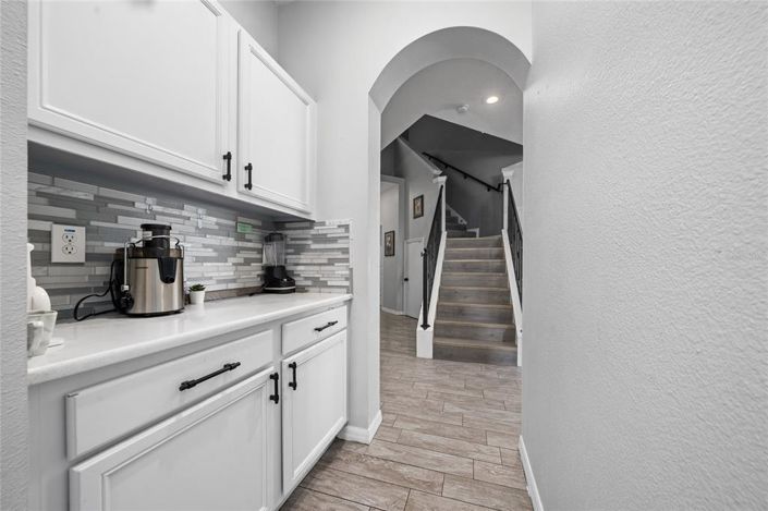 Image No.14-5 Bed Property for sale