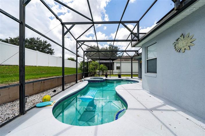 Image No.23-5 Bed Property for sale