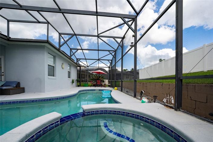 Image No.24-5 Bed Property for sale