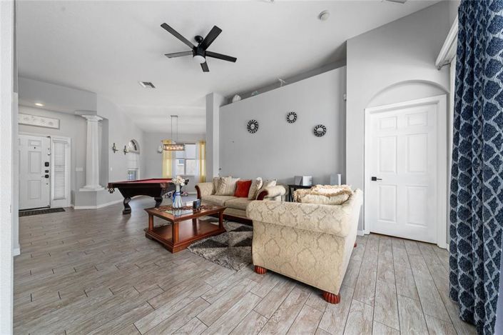 Image No.7-5 Bed Property for sale