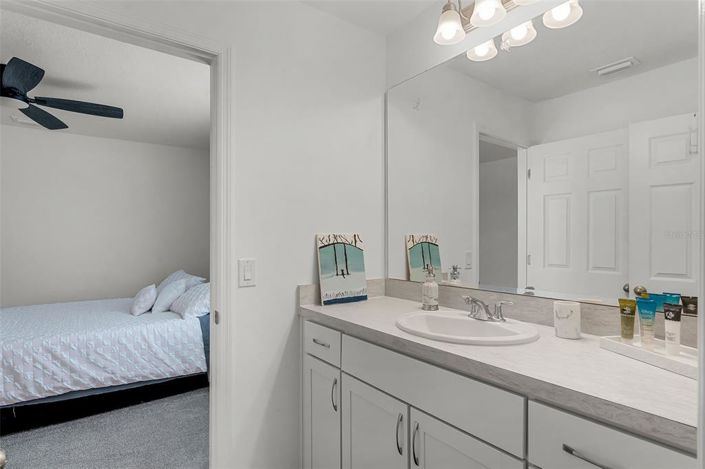 Image No.13-3 Bed Townhouse for sale