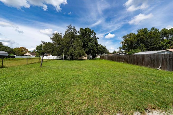 Image No.13-3 Bed Property for sale