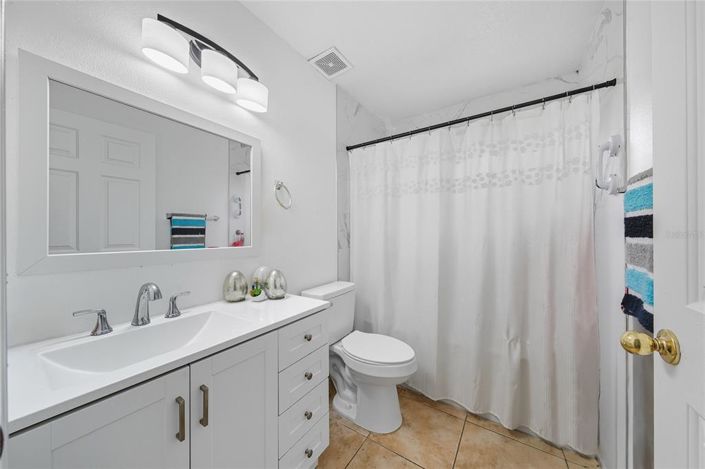 Image No.8-3 Bed Property for sale