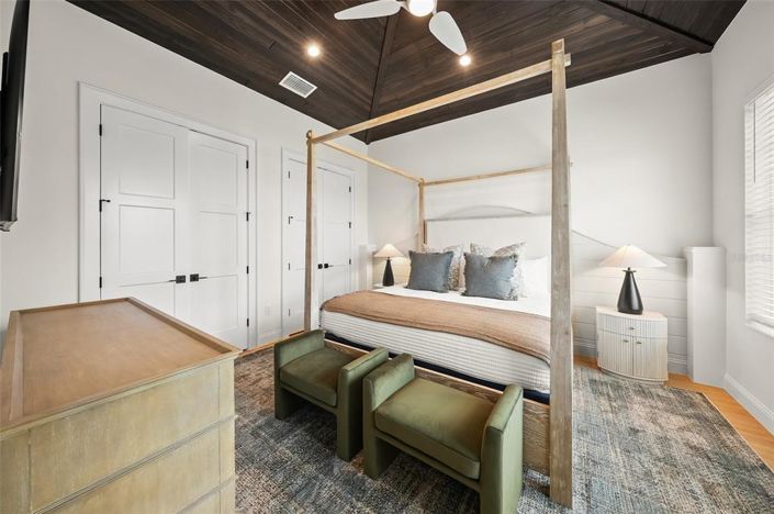 Image No.23-4 Bed Property for sale