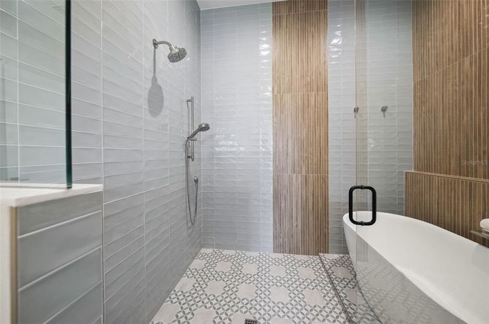 Image No.26-4 Bed Property for sale