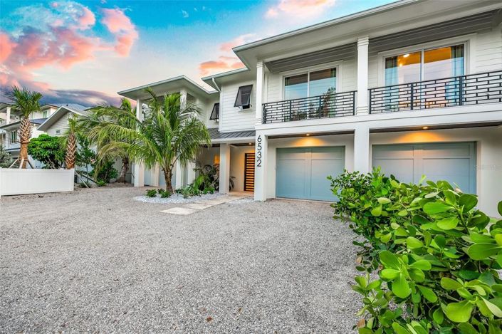 Image No.3-4 Bed Property for sale