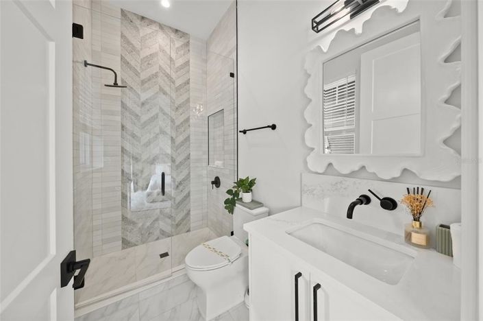 Image No.32-4 Bed Property for sale