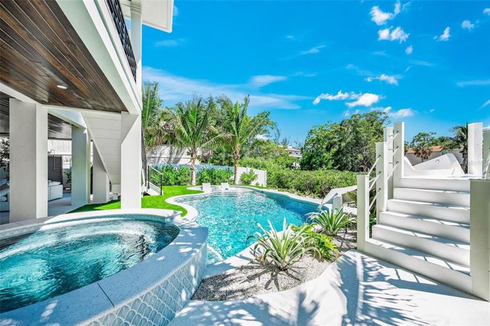 Image No.49-4 Bed Property for sale